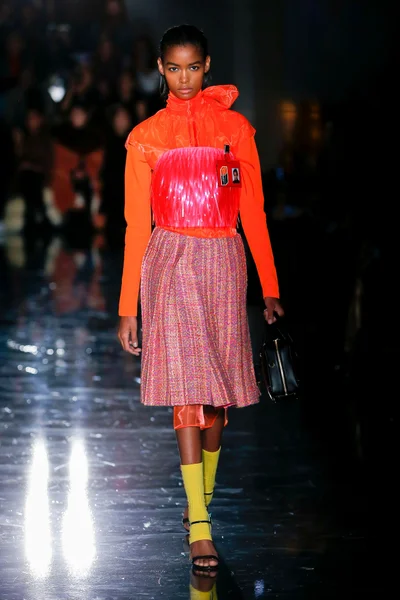 Look 43